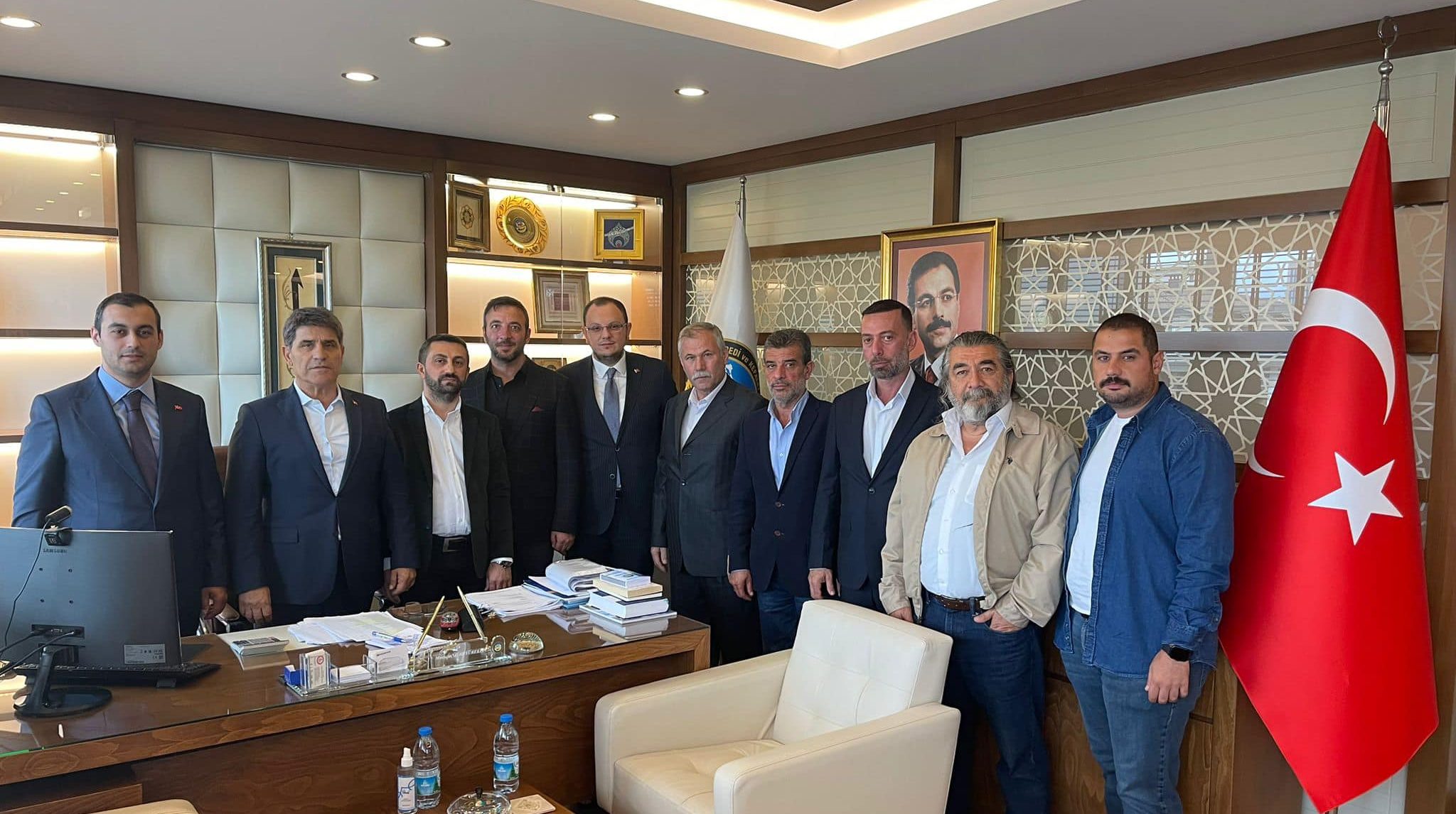 İSTANBUL OTO GALERİCİLER VE YIKAMA YAĞLAMACILAR ESNAF ODASI BAŞKANI SAYIN DOĞUKAN TAŞLIDAĞ VE YÖNETİM KURULU ÜYLERİNİN ZİYARETLERİ